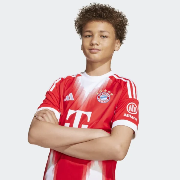 Bayern München Local Niño 25/26 Bayern münchen local niño 25/26