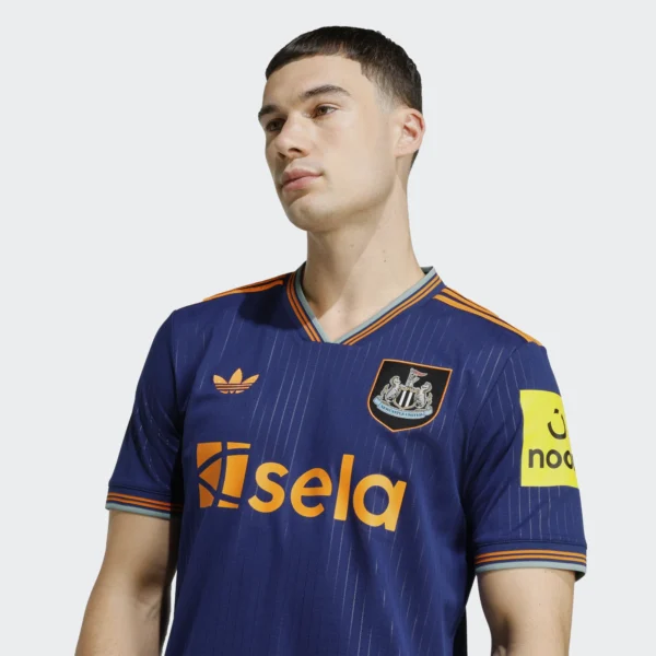 Newcastle 3ra 25 /26
