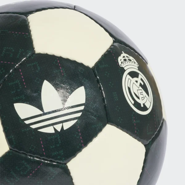 PELOTA ADIDAS REAL MADRID 26-27 AWAY RETRO C PELOTA ADIDAS REAL MADRID 26 27 AWAY RETRO C